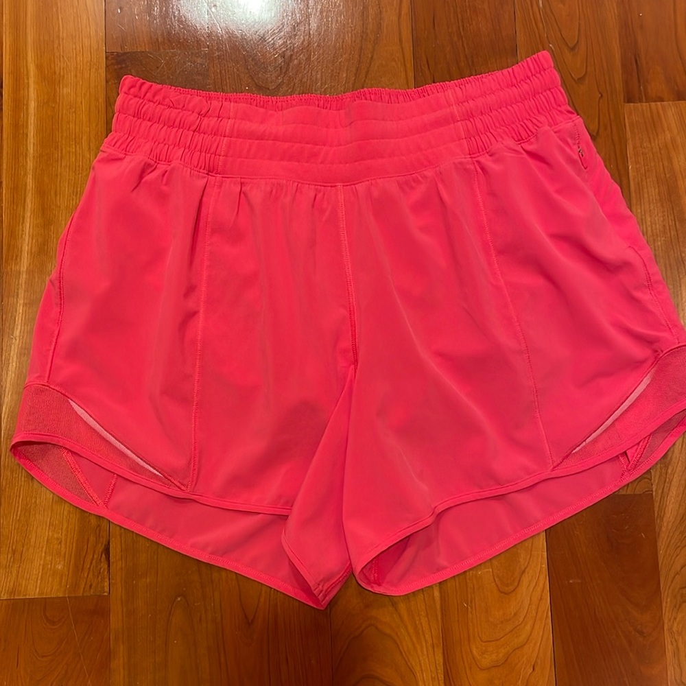 Lululemon HR Hotty Hot Shorts “4 in color LIP GLOSS